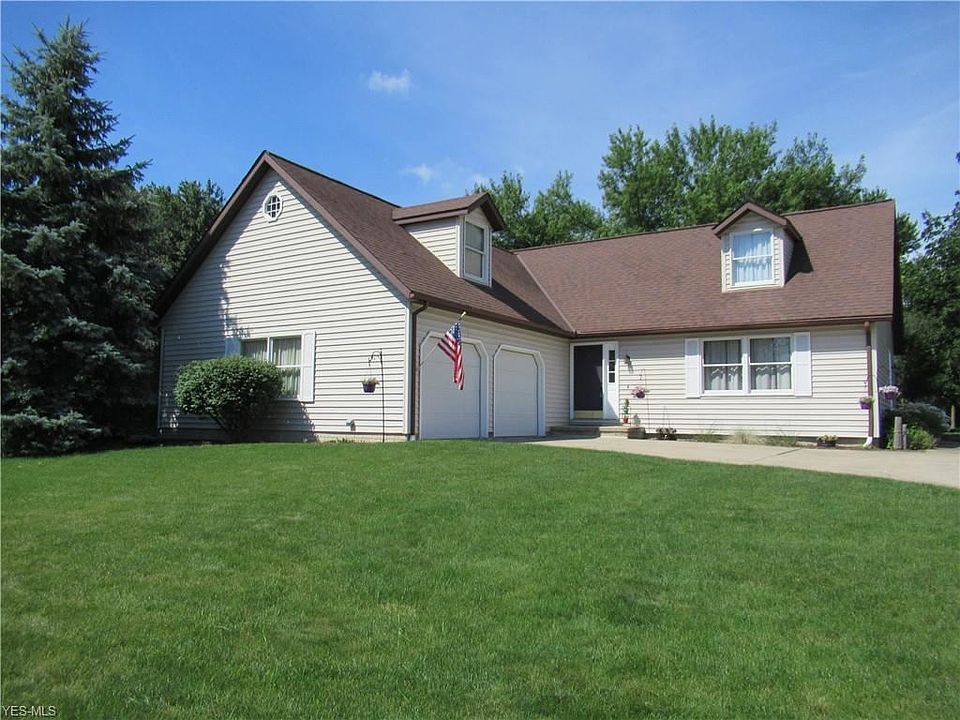 1st image of 979 Meadowlark Ln