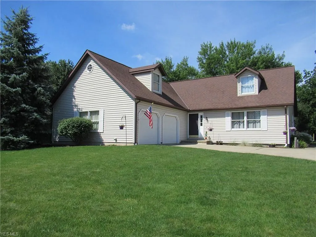 979 Meadowlark Ln photo 1