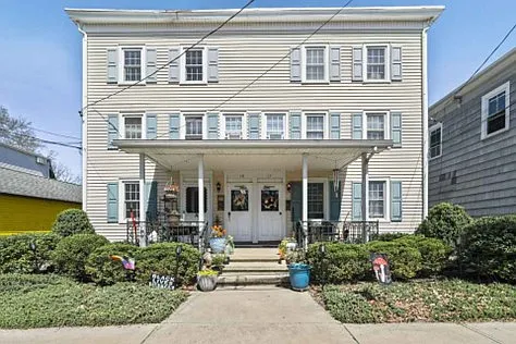 17-19 W Delaware Ave #19C