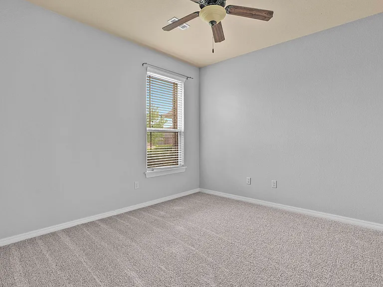 2981 N Raven Ln — Photo 16