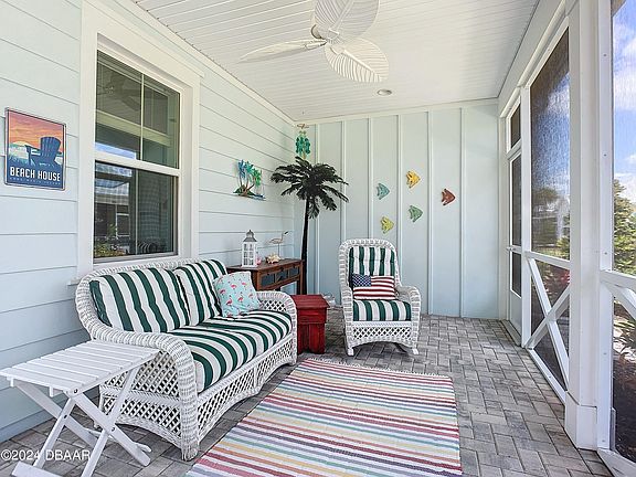5th image of 523 Margaritaville Ave
