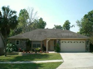 2001 River Crossing Dr, Valrico, FL 33596