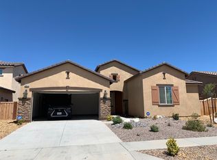 9079 Azalea Springs Rd, Oak Hills, CA 92344