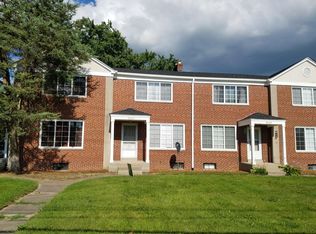 4664 N High St, Columbus, OH 43214