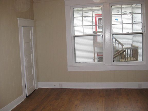 spacious bedroom