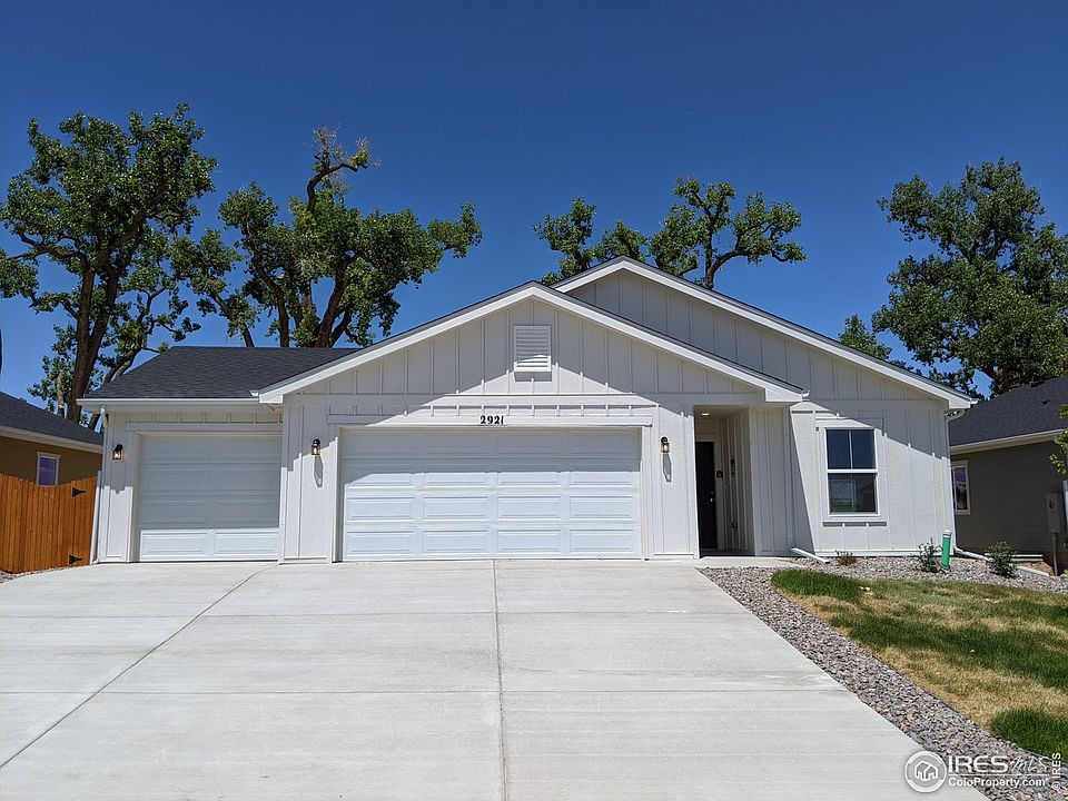 1st image of 2905 Shady Oaks Dr