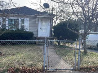 308 Park St, West Haven, CT 06516