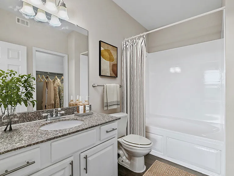 2x2 1095 sqft B2U - Unit 02303 Primary Bedroom Bath_001 2x2 1095 sqft B2U - Unit 02303 Primary Bedroom Bath_001