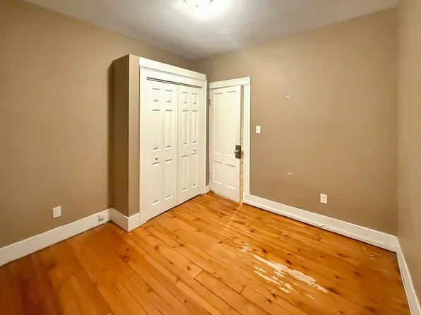 60 S Mechanic St #2, New Haven, CT 06511