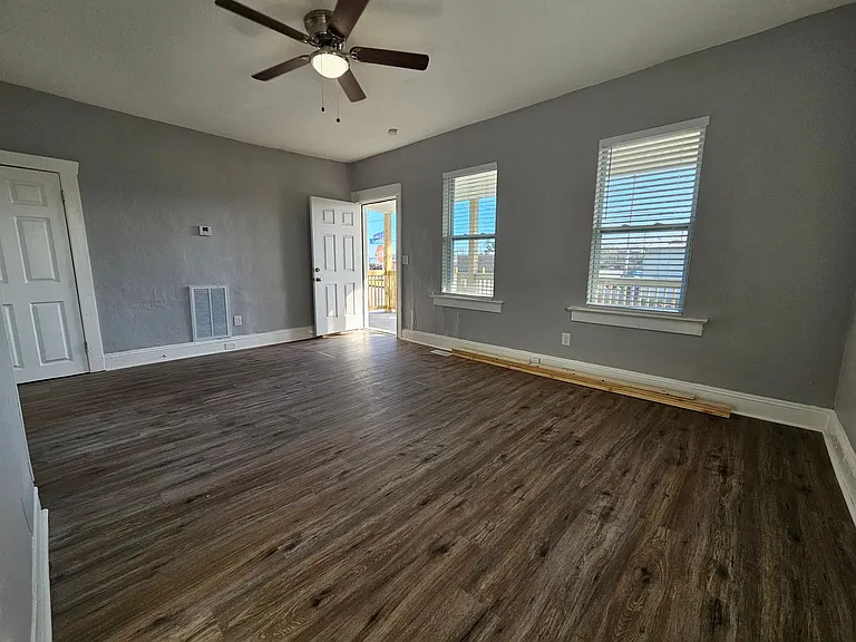 3235 Flanders Ave — Photo 2