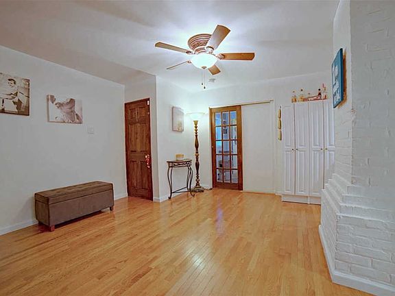 5th image of 374 Park Ave #374