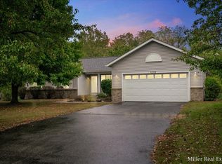 6283 Thornapple Valley Dr, Hastings, MI