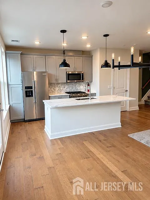 2 bed, 2.5 bath, $3,950 — Photo 4