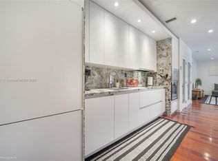 1057 15th St APT 24, Miami Beach, FL 33139