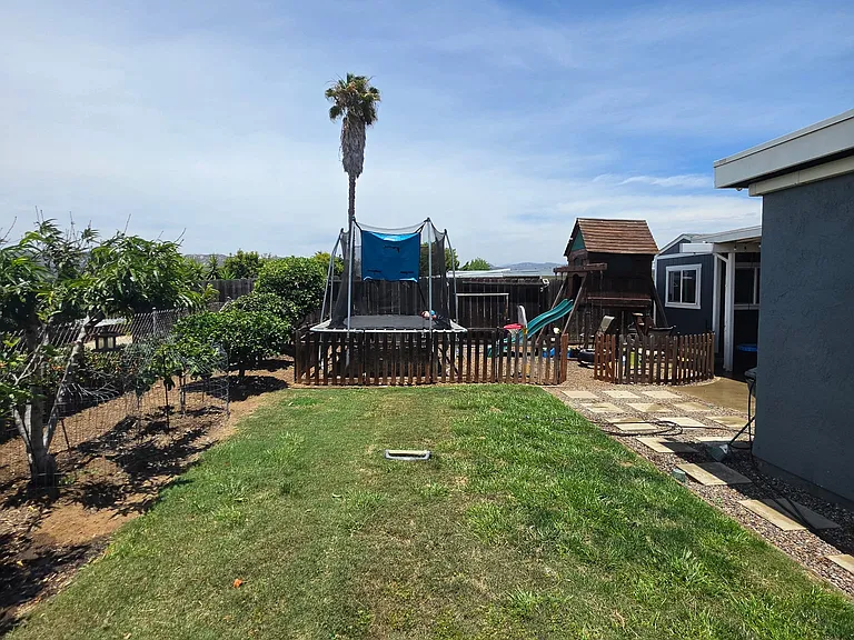 598 Tam O Shanter Dr — Photo 24