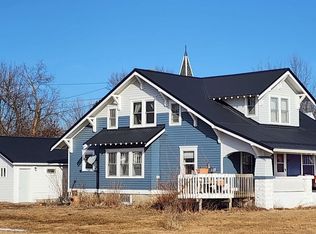 201 Spring St, Dundee, IA 52038