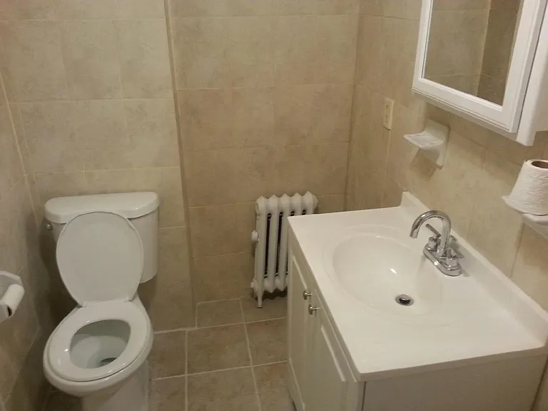 22 King St #1 — Photo 12