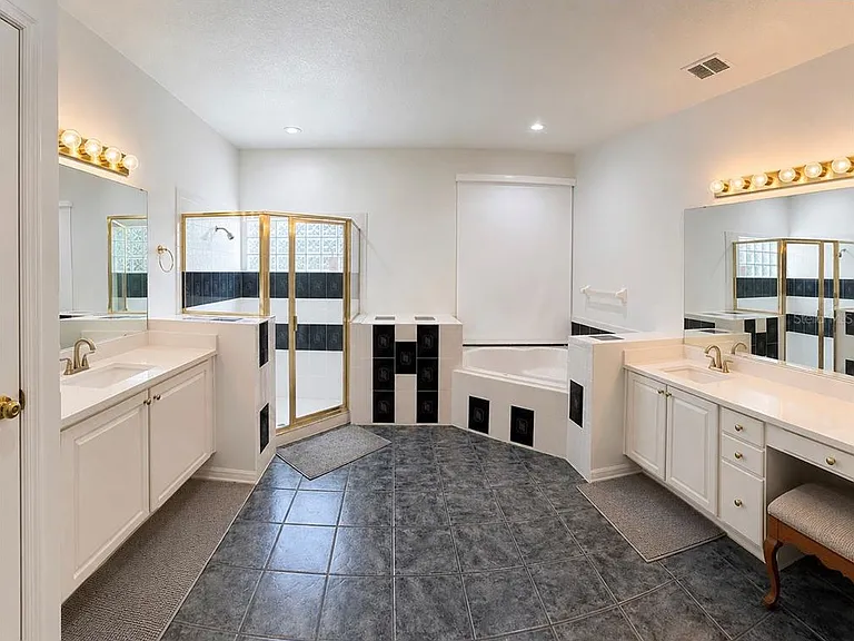 167 Westmoreland Cir — Photo 15