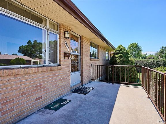 4th image of 2922 W Layton Avenue