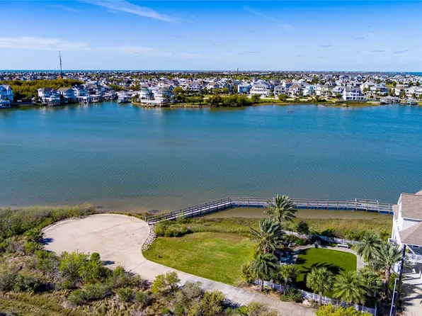 3322 Road Less Traveled, Galveston, TX 77554