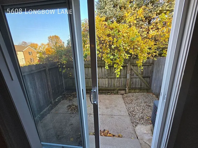 5608 Longbow Ln — Photo 8