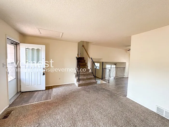 2702 Dickens Dr — Photo 10