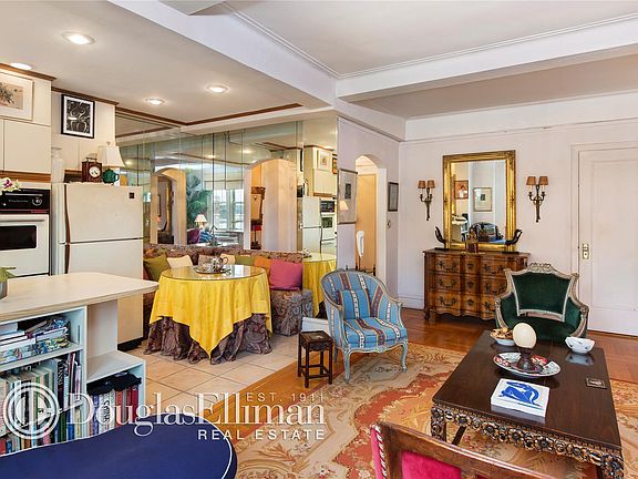 3rd image of 677 W End Ave APT 15C