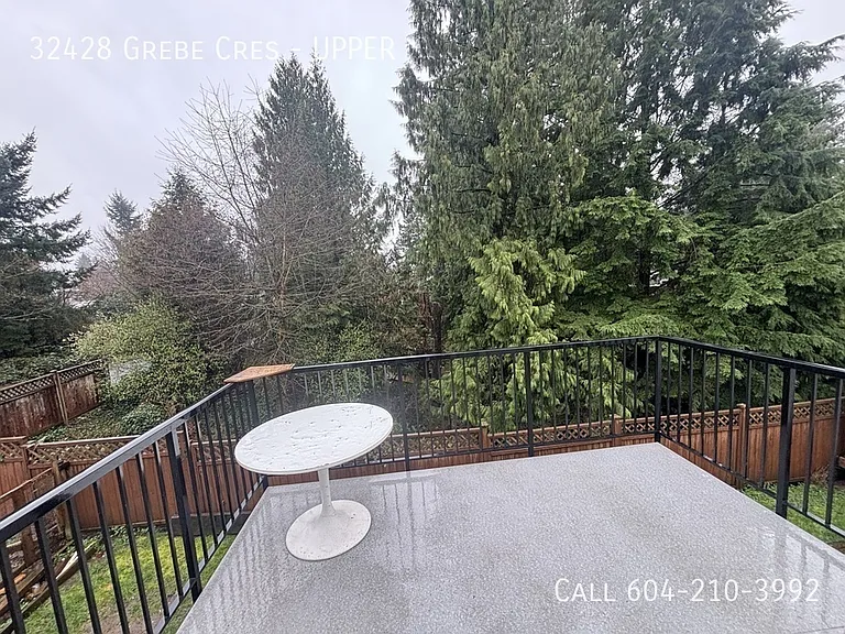 32428 Grebe Cres #UPPER — Photo 14