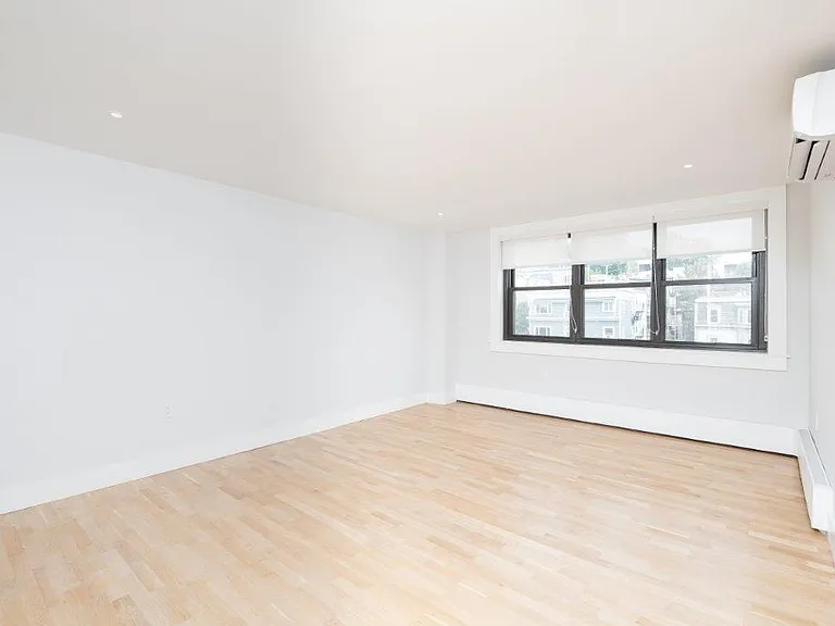 1408 Columbia Rd #6J — Photo 3