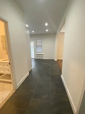 Rented by News Realty | media 16