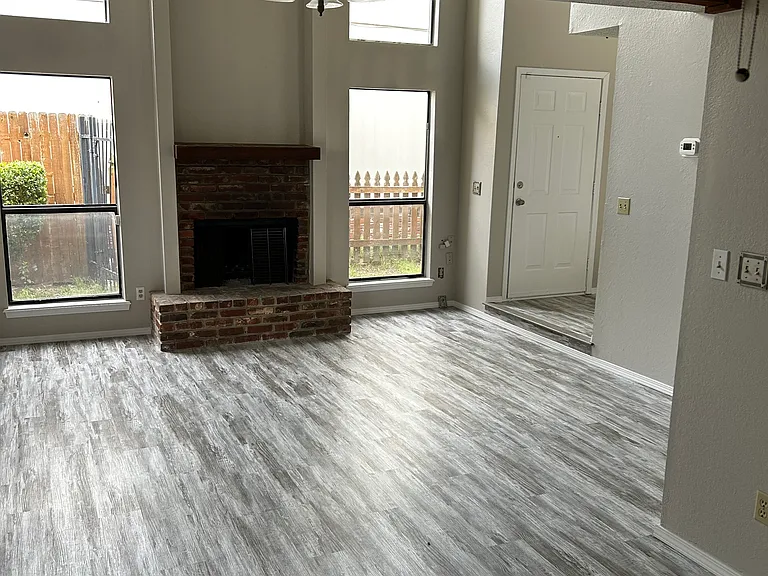 12923 E 28th Pl — Photo 9