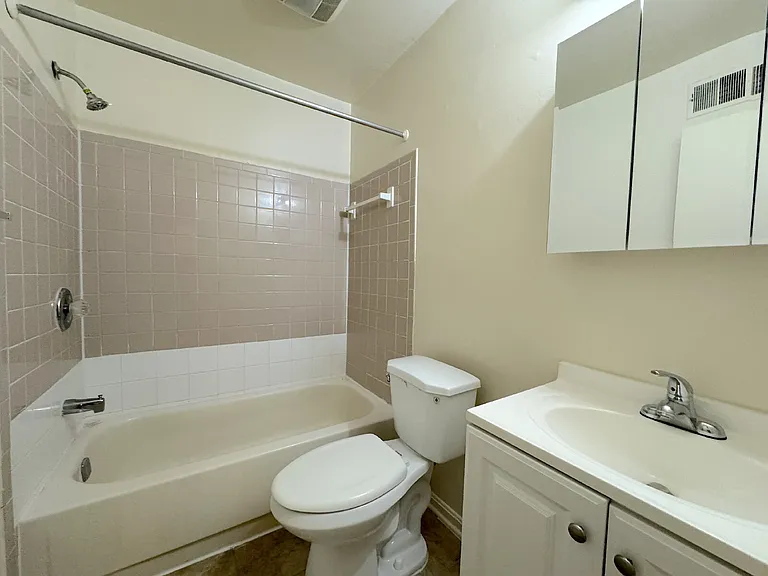 4675 Logsdon Dr — Photo 12