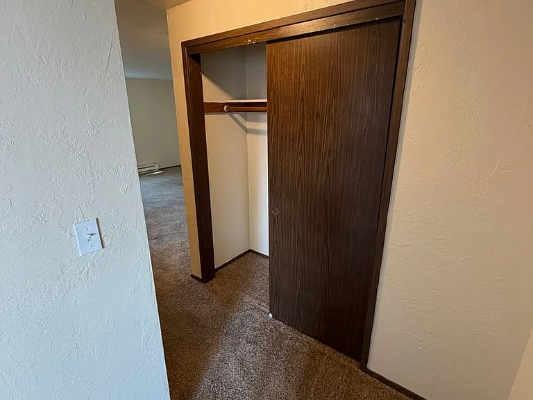 950 NW Sycamore Ave #10 — Photo 5