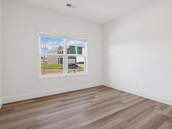 3rd image of 5069 Lost Creek Dr