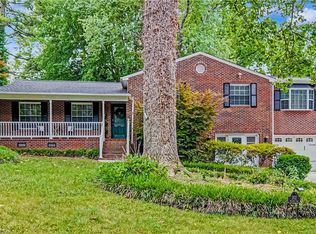 2832 Kensington Rd, Winston Salem, NC 27106
