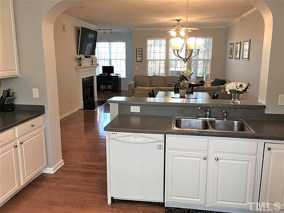 2nd image of 4510 Pale Moss Dr
