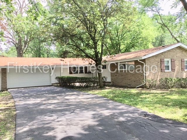 1st image of 20725 Greenwood Dr