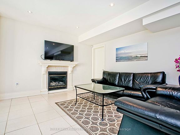 4th image of 206 Kingsdale Ave