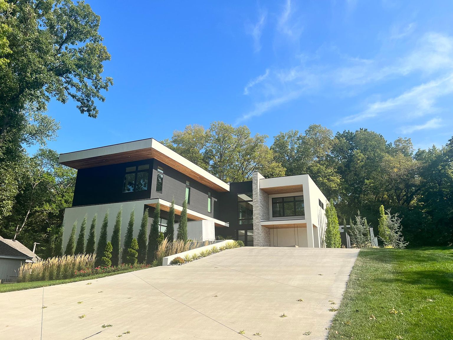 5241 Ward Pkwy, Kansas City, MO 64112 Zillow