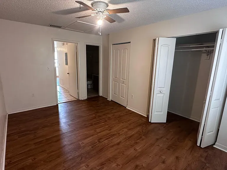 995 N Berkley Rd #6 — Photo 5