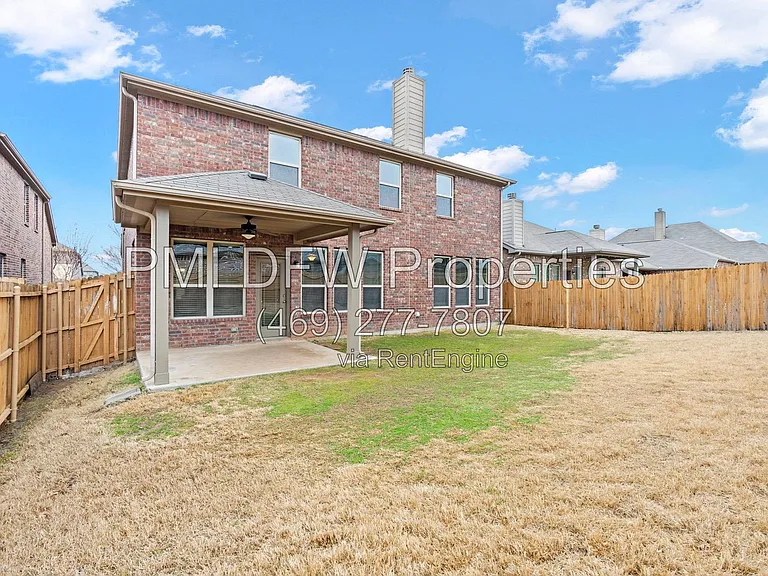 1624 Medina Ln — Photo 30