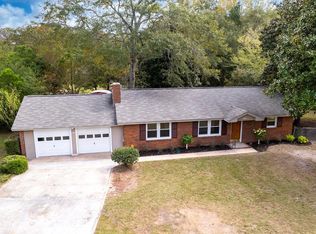 3215 Segars Cir, Dalzell, SC 29040
