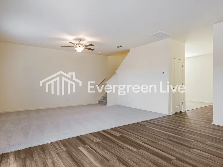729 Shepard Rock Dr — Photo 5