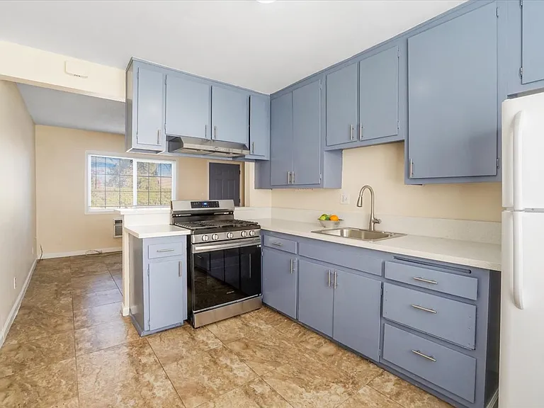 33140 Olive St #3 — Photo 10