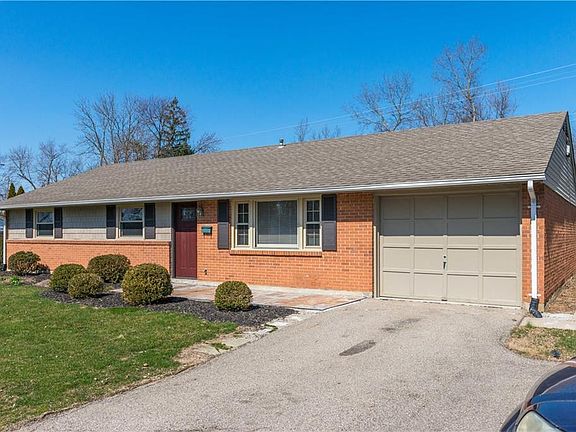 3rd image of 67 Westerly Dr