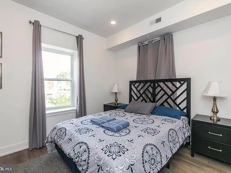 2817 W Girard Ave #3 — Photo 6
