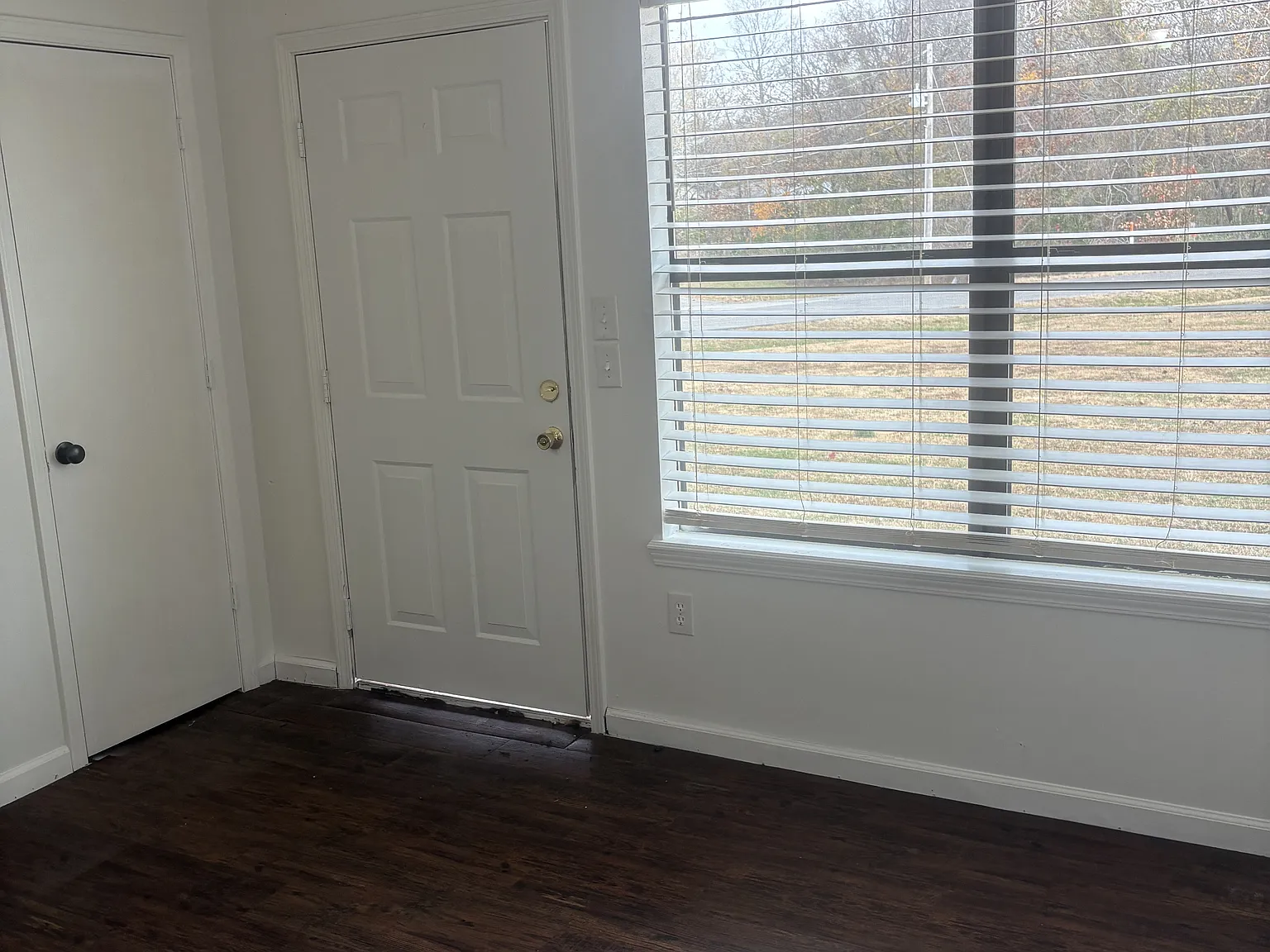 Redbud Apartments - A4 — Photo 2