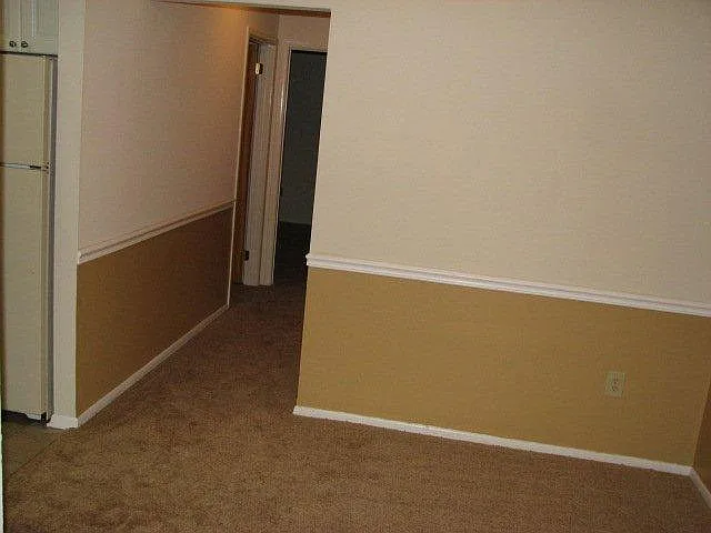 Ridgewood Apartments — Photo 31
