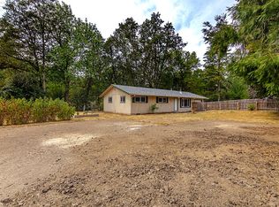 351 Brown St, Glide, OR 97443