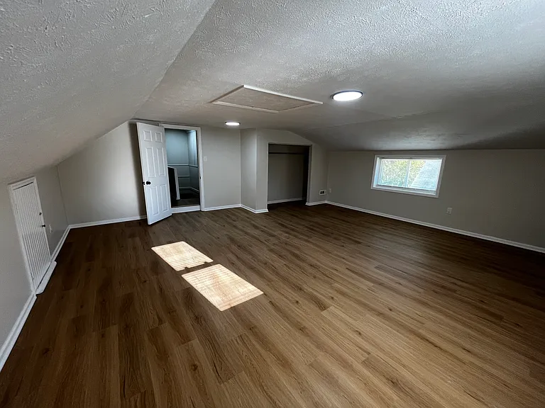 139 Edwards Rd — Photo 4